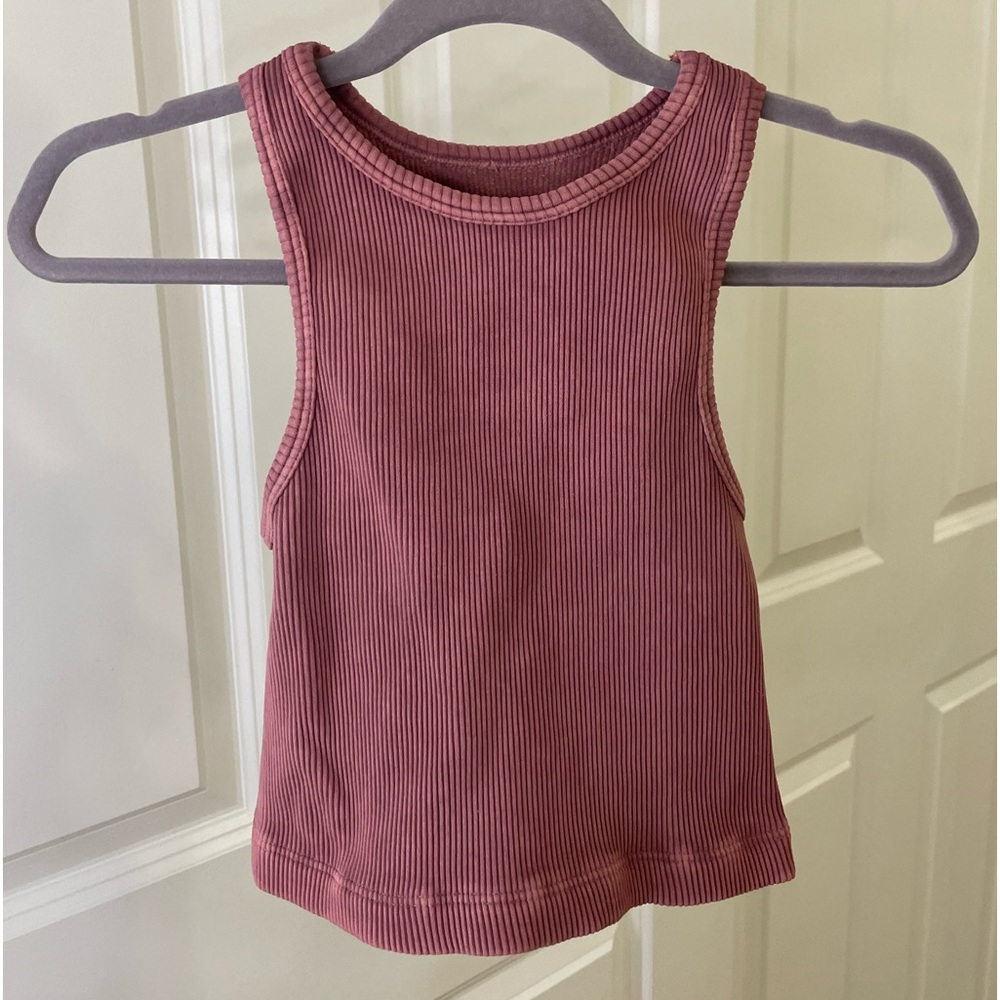 new condition sports tee, very good quality